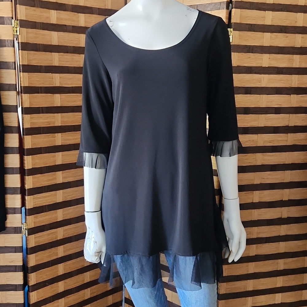 Joseph Ribkoff Stretch chiffon detail top